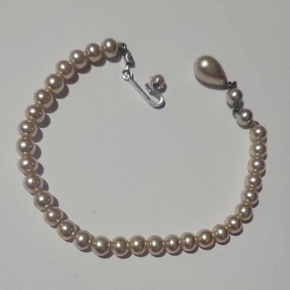 Vintage Pearl Bracelet